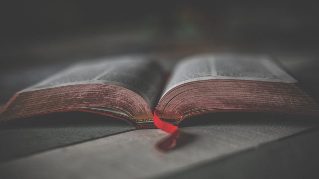 Knihy, ktoré by si mal každý prečítať aspoň raz